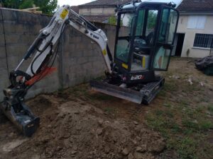 Location Mini-Pelle 2.5 tonnes