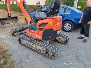 Location de Mini Pelle Kubota U15 à Langon: Idéale pour Vos Travaux de Décapage